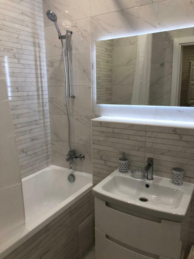New Appartment In Yuzhny Iujne Exterior foto