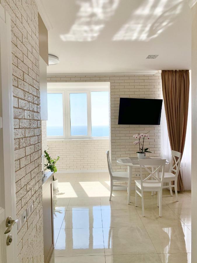 New Appartment In Yuzhny Iujne Exterior foto